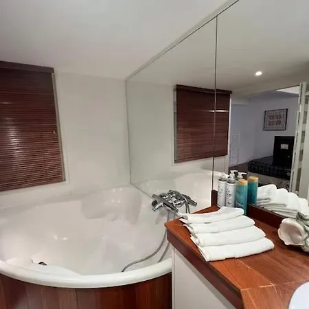 Apartment Loft Secret Tour Eiffel Paris