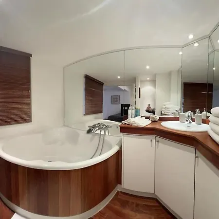 Apartment Loft Secret Tour Eiffel Paris
